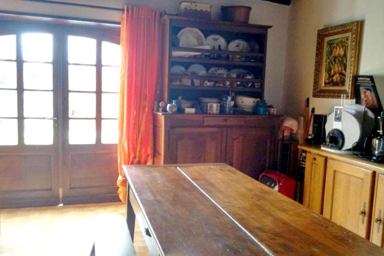 Maison Spacieuse A St Constant Fournoules Avec Jardin Saint-Constant Eksteriør billede